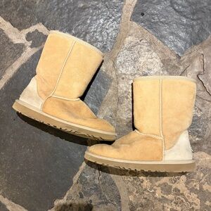UGG Classic Tan Shearling-Lined Boots